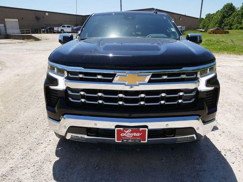 New 2026 Chevrolet Silverado 1500 LTZ w/ LTZ Premium Package AWD/4WD image 11