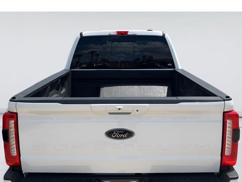 Used 2024 Ford F250 Lariat w/ Lariat Ultimate Package AWD/4WD image 5