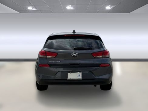 Used 2018 Hyundai Elantra GT FWD image 9