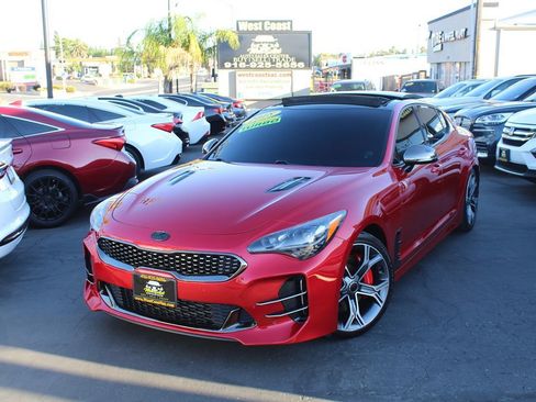 Used 2018 Kia Stinger GT1 RWD image 37