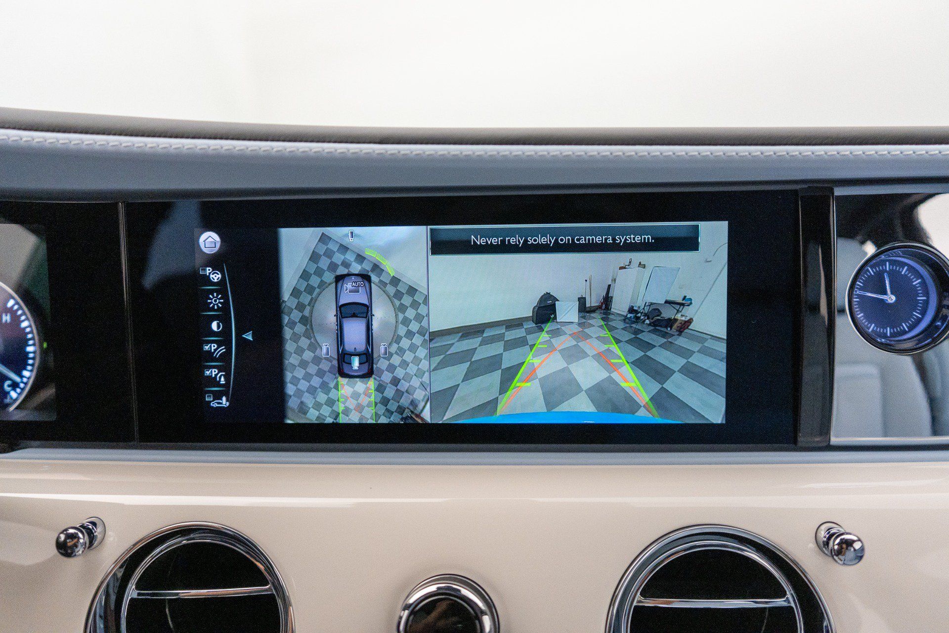 Used 2023 Rolls-Royce Ghost AWD/4WD image 41