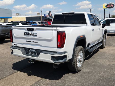 Used 2022 GMC Sierra 2500 Denali image 4
