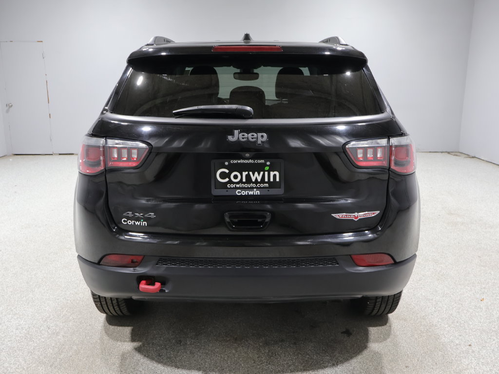 Used 2019 Jeep Compass Trailhawk AWD/4WD image 3