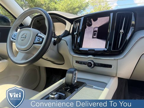 Certified 2025 Volvo XC60 T8 Plus w/ Protection Package Premier AWD/4WD image 29