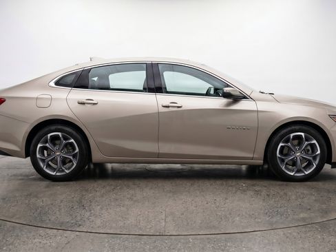 Used 2024 Chevrolet Malibu LT FWD image 11