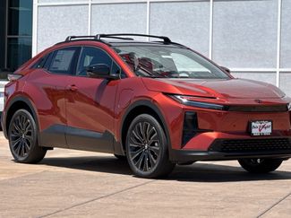 New 2026 Toyota C-HR AWD/4WD video 2