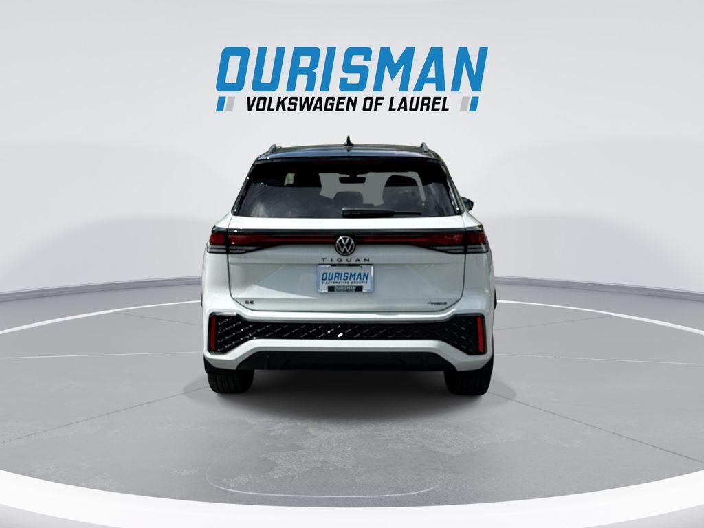 Used 2026 Volkswagen Tiguan SE R-Line AWD/4WD image 7