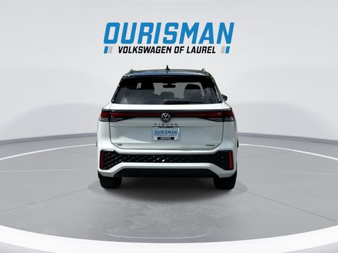 Used 2026 Volkswagen Tiguan SE R-Line AWD/4WD image 7
