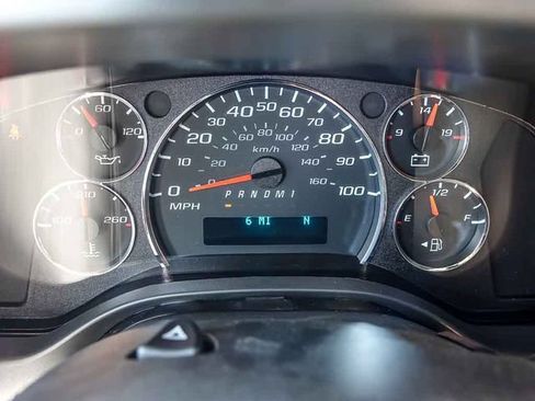 New 2026 Chevrolet Express 2500 w/ Communications Package RWD image 20