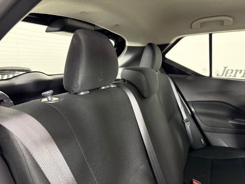 Used 2024 Nissan Kicks S image 22