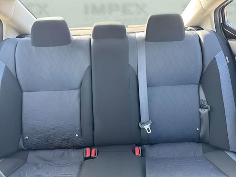 Used 2025 Nissan Versa SV image 10