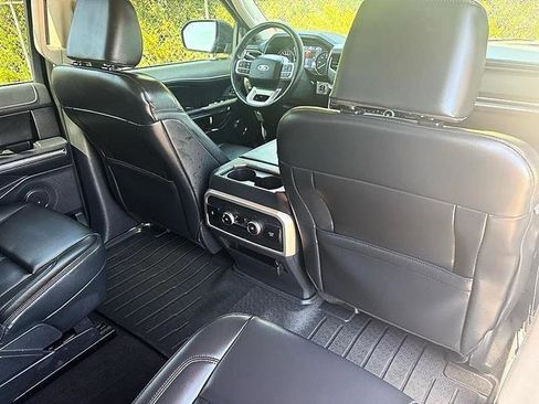 Used 2024 Ford Expedition XLT RWD image 49