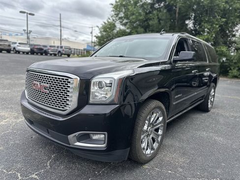 Used 2016 GMC Yukon XL Denali w/ Open Road Package AWD/4WD image 4