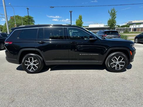 Used 2025 Jeep Grand Cherokee L Limited AWD/4WD image 6