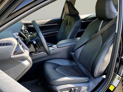 Used 2024 Toyota Camry XSE w/ Cold Weather Package FWD image 21