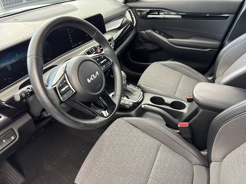 Used 2024 Kia Seltos S image 9