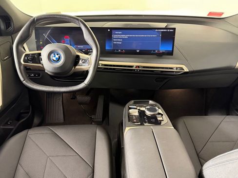 Used 2022 BMW iX xDrive50 w/ Convenience Package image 12