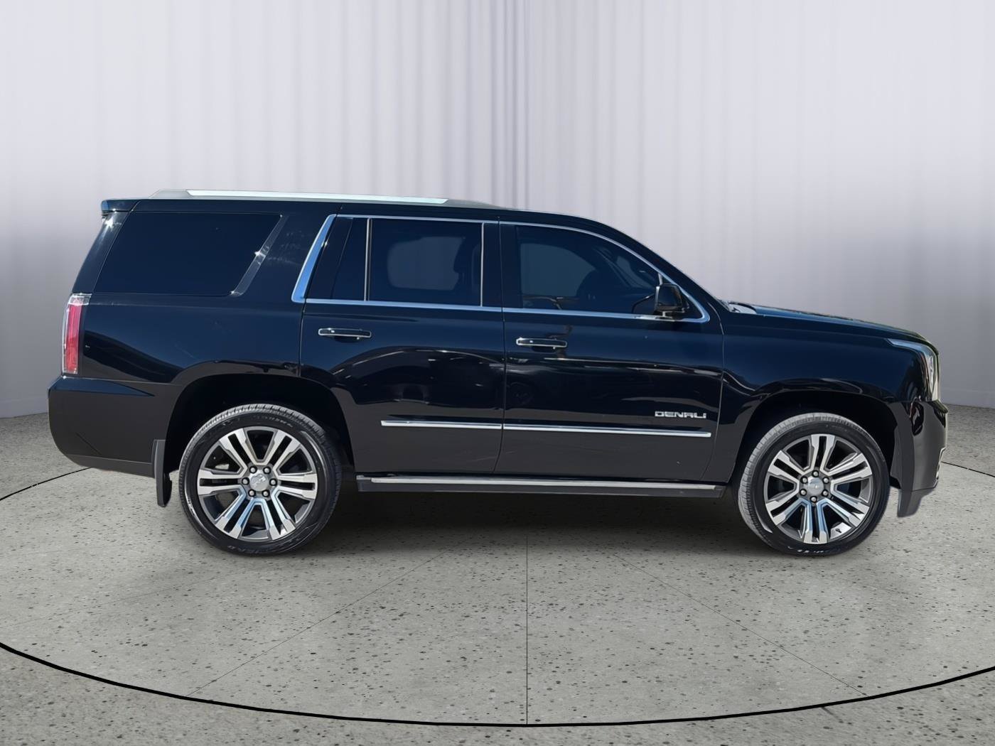 Used 2019 GMC Yukon Denali w/ Denali Ultimate Package AWD/4WD image 6