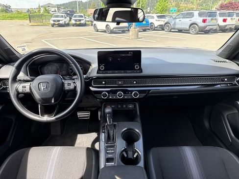 Used 2025 Honda Civic Sport image 11