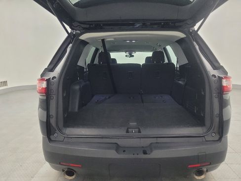 Used 2018 Chevrolet Traverse LS image 33