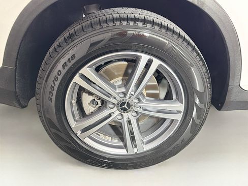 Used 2022 Mercedes-Benz GLC 300 4MATIC image 36