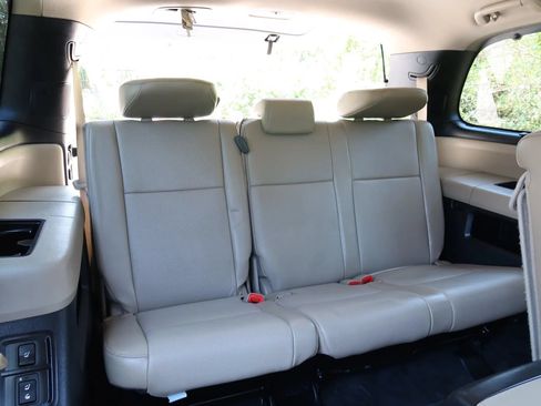 Used 2012 Toyota Sequoia Platinum AWD/4WD image 34