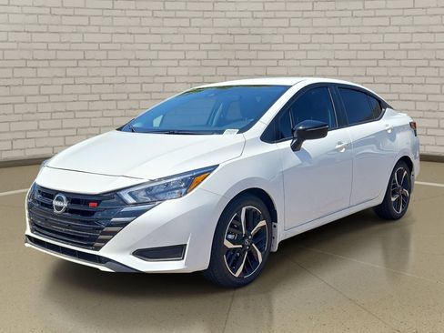 Used 2025 Nissan Versa SR w/ Trunk Package FWD image 1