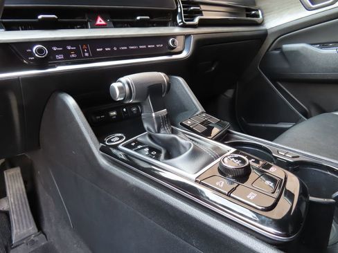 Certified 2025 Kia Sportage X-Line AWD/4WD image 23