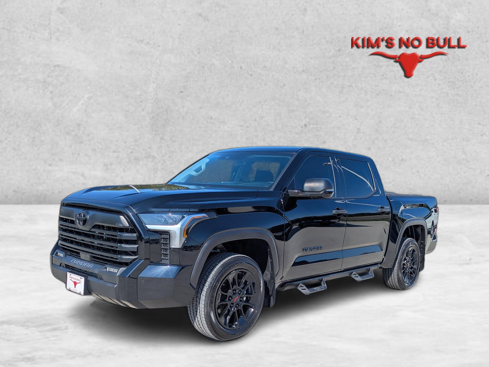 Used 2023 Toyota Tundra SR5 w/ SR5 Convenience Package AWD/4WD image 1