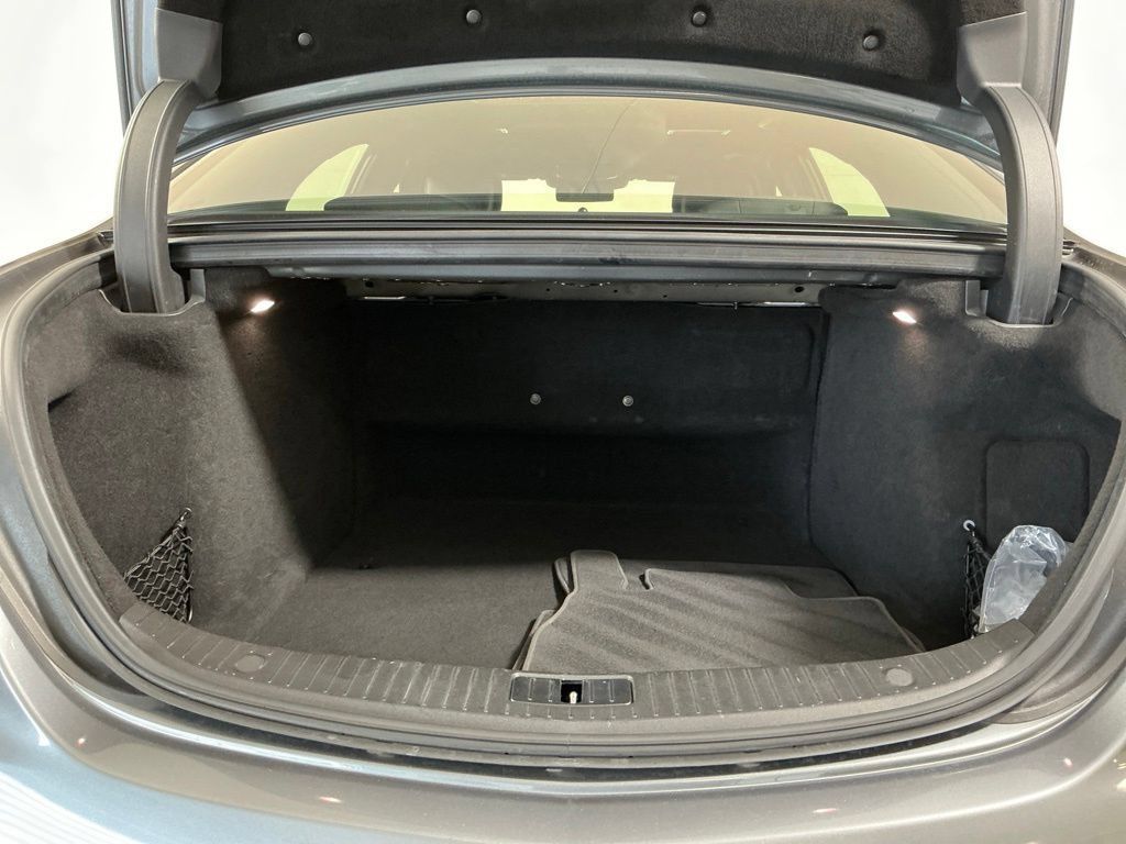 Used 2019 Mercedes-Benz S 450 Sedan image 28