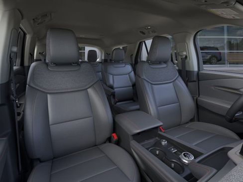 New 2026 Ford Explorer Active w/ Active Comfort Package image 10
