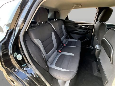 Used 2023 Chevrolet TrailBlazer LT FWD image 20