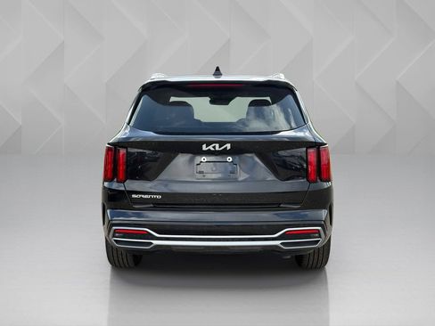 Certified 2023 Kia Sorento SX FWD image 6
