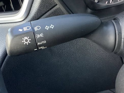 Used 2023 Toyota Corolla Cross LE AWD/4WD image 22