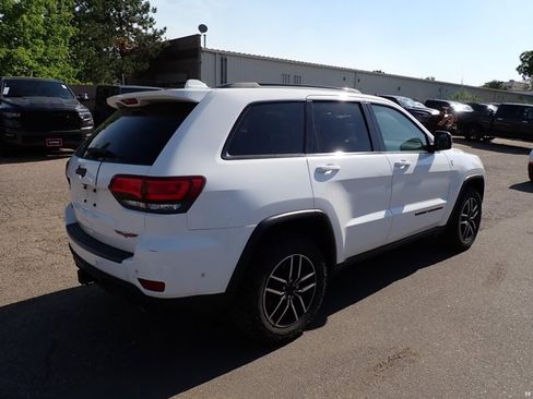 Used 2019 Jeep Grand Cherokee Trailhawk w/ Trailhawk Luxury Group AWD/4WD image 8