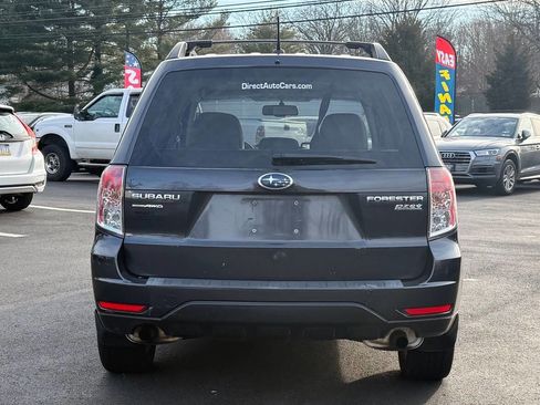 Used 2011 Subaru Forester 2.5X Premium w/ All-Weather Pkg image 9