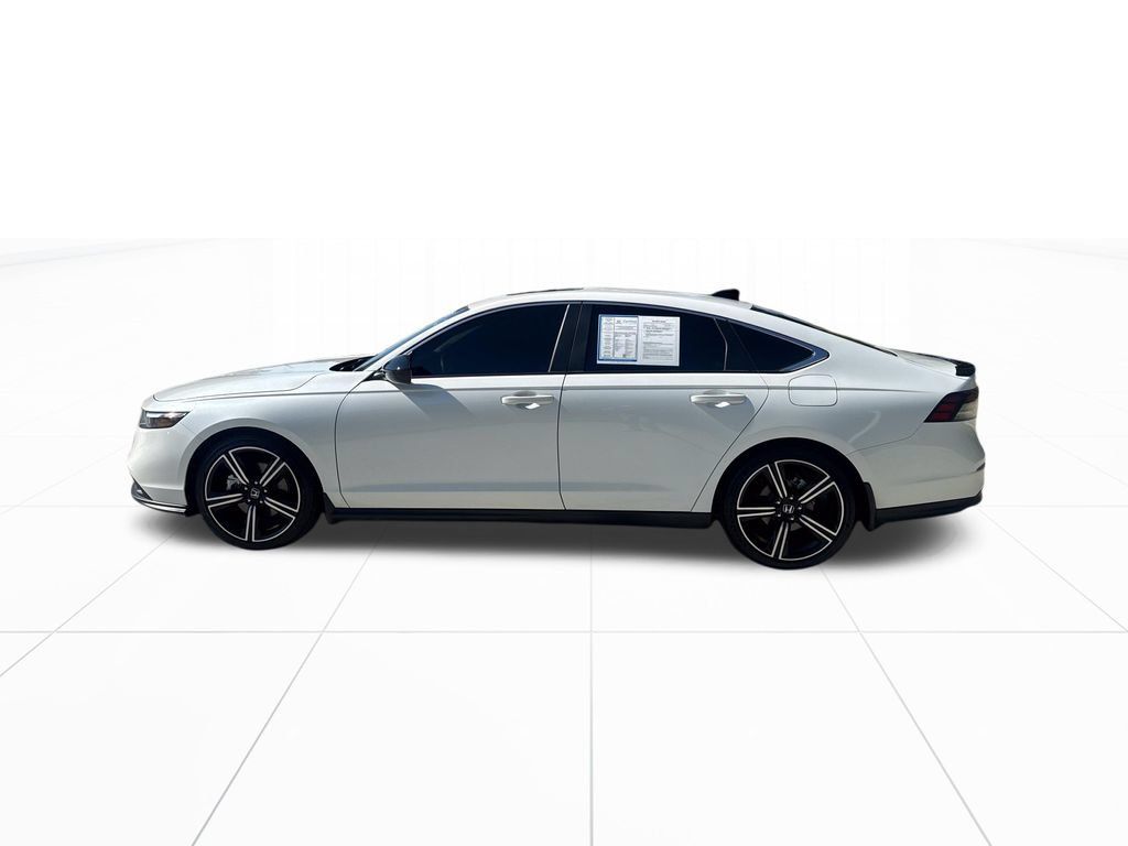 Certified 2025 Honda Accord Sport image 5