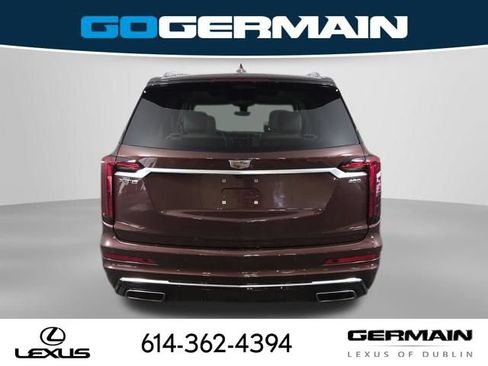 Used 2023 Cadillac XT6 Premium Luxury w/ Technology Package FWD image 8