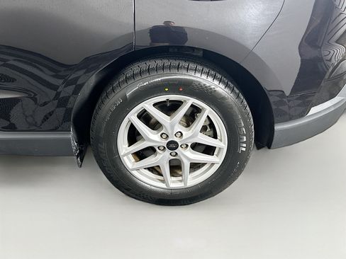 Used 2024 Ford Edge SEL AWD/4WD image 11
