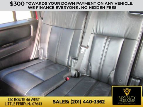 Used 2016 Lincoln Navigator Reserve image 24