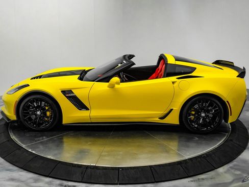 Used 2018 Chevrolet Corvette Z06 image 7