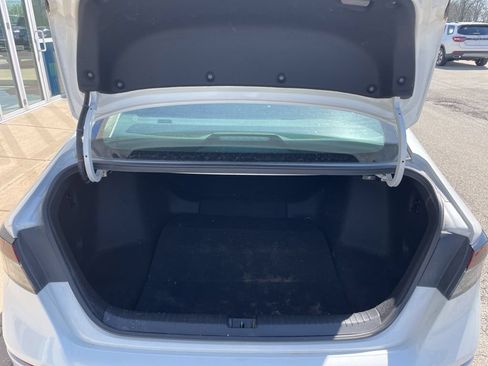 Used 2024 Honda Accord LX image 12