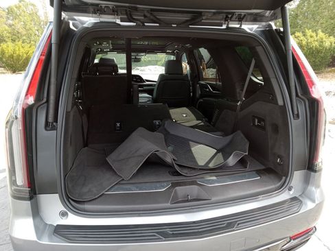 Used 2021 Cadillac Escalade Sport w/ Driver Assist Tech Package image 28