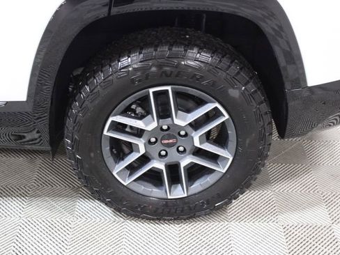 New 2026 GMC Terrain AT4 image 38