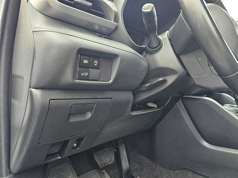 Used 2023 Toyota Highlander LE image 21