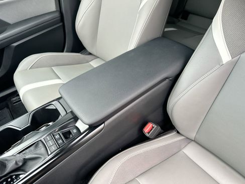 Used 2025 Toyota Camry SE w/ Convenience Package FWD image 19
