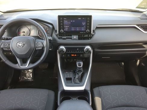 Used 2019 Toyota RAV4 XLE w/ Convenience Package image 19