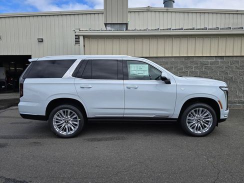New 2026 Cadillac Escalade Luxury AWD/4WD image 11