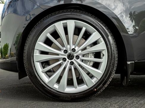 New 2026 Land Rover Range Rover SE AWD/4WD image 11
