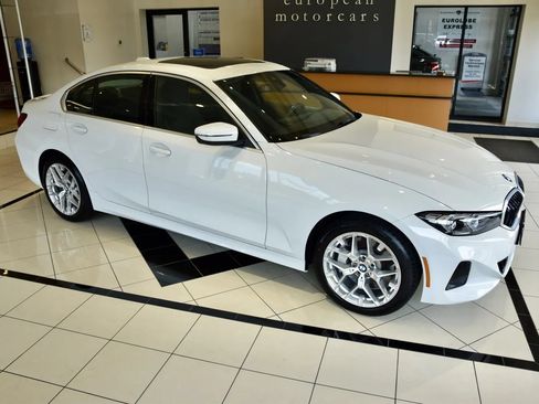 Used 2025 BMW 330i xDrive Sedan AWD/4WD image 7